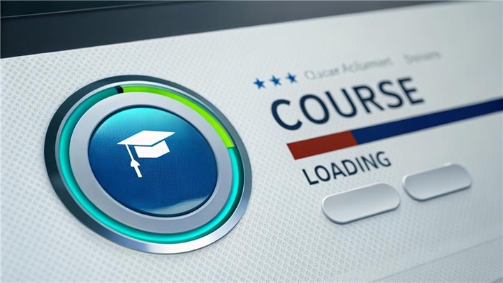 screen showing course loading 